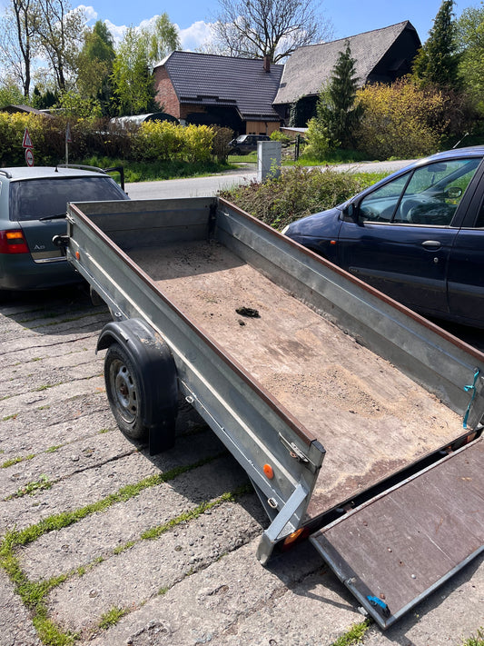 750kg sklopný vozík 2.6m x 1.25m jednonápravový