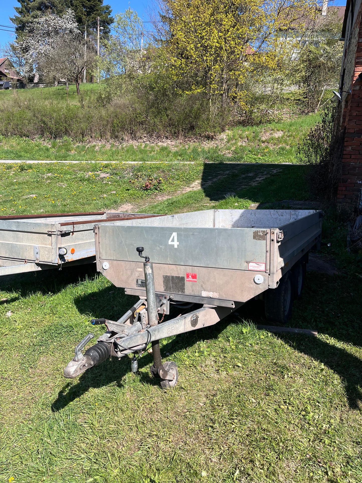 Elektricky sklopný Dvouosý vozík 2000kg